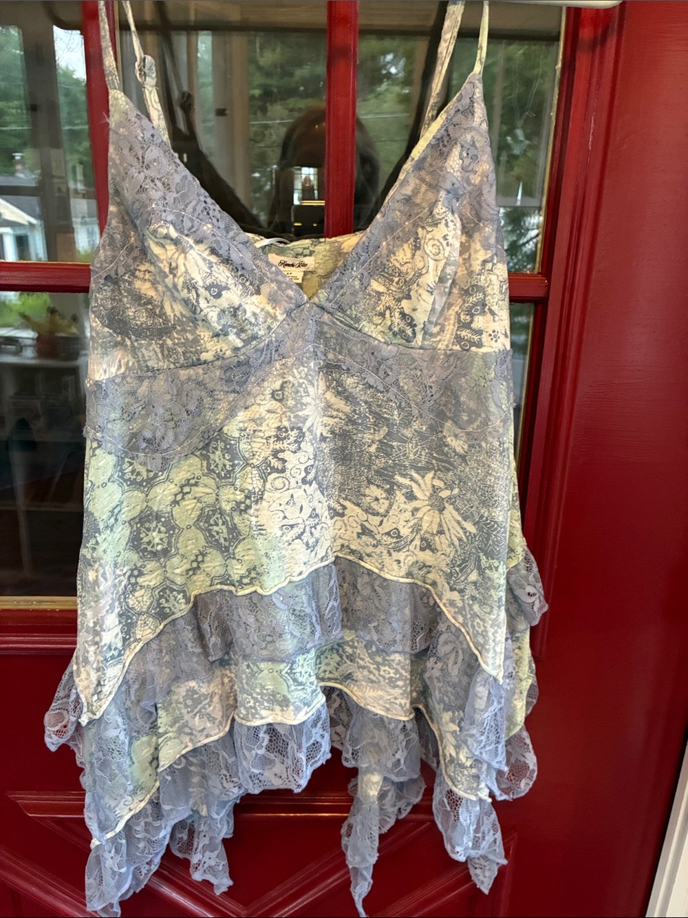 Kimchi Blue Light Blue Lace-Overlay Handkerchief Hem Camisole